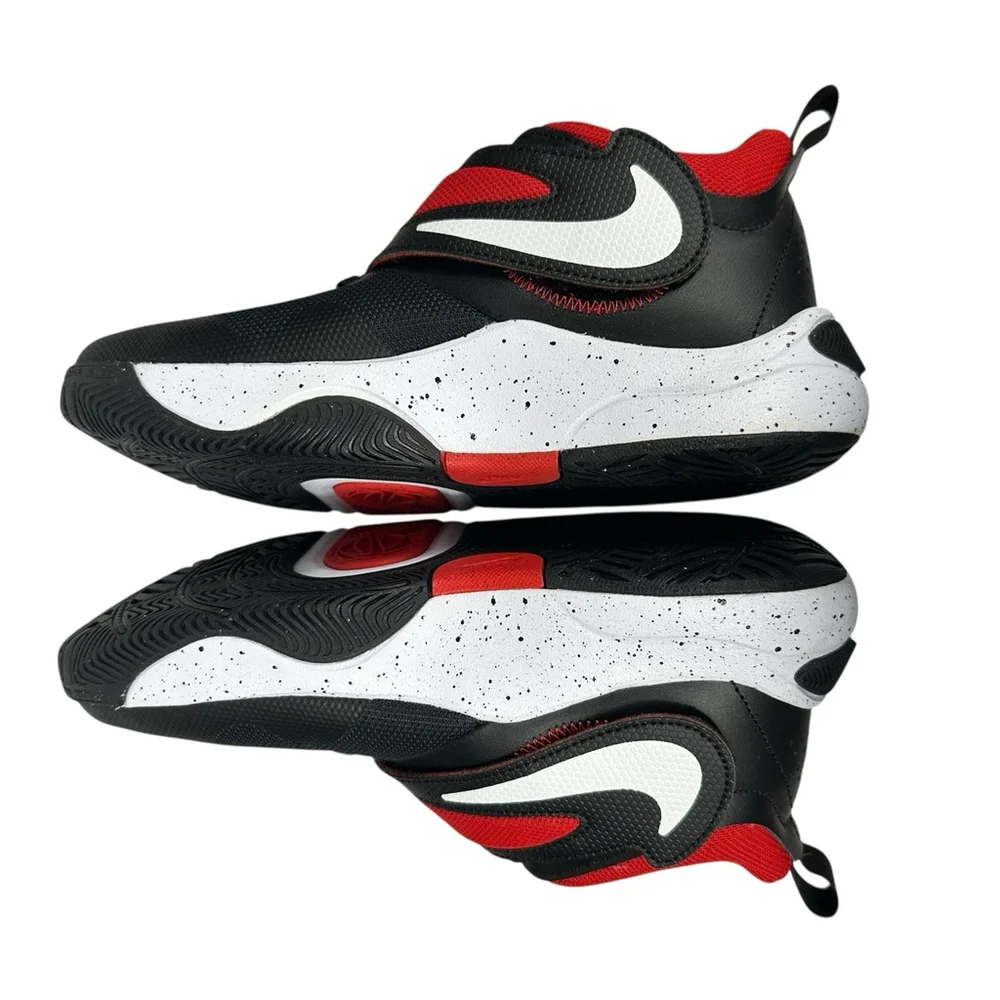 Nike Team Hustle D 11 Big Kids GS Basketball Shoe Bred Black Red 6.5Y DV8996-003